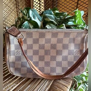 Louis Vuitton Damier Azure Pochette